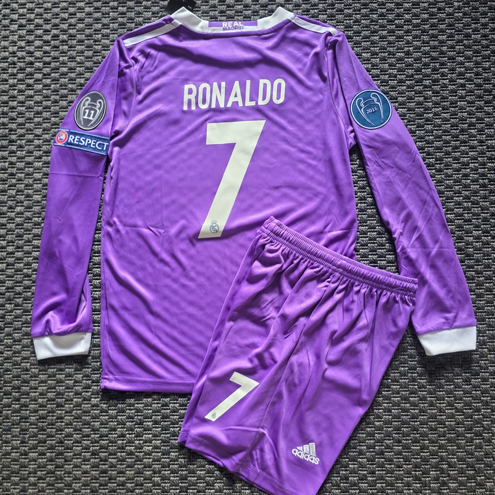 Real Madrid Away Cristiano Ronaldo 7 Retro Jersey 2018 (Sets For Kids)